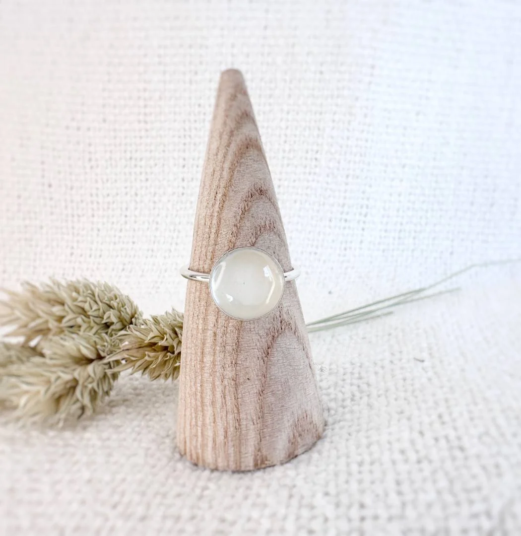 Bague ronde élégante au lait maternel bijou souvenir 1