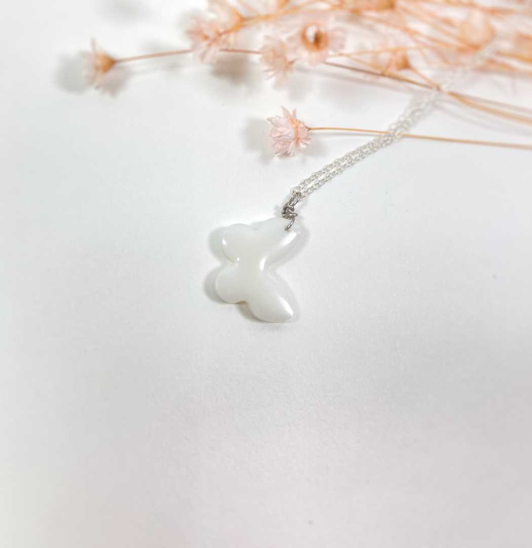 Papillon - Pendentif au lait maternel 1 Papillon pendentif au lait maternel bijou souvenir