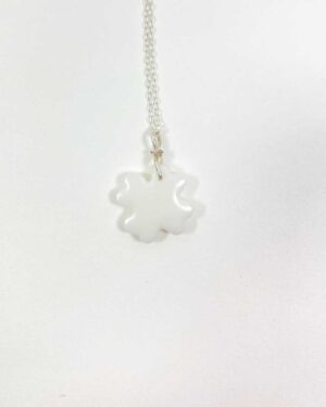 Trèfle pendentif au lait maternel bijou souvenir