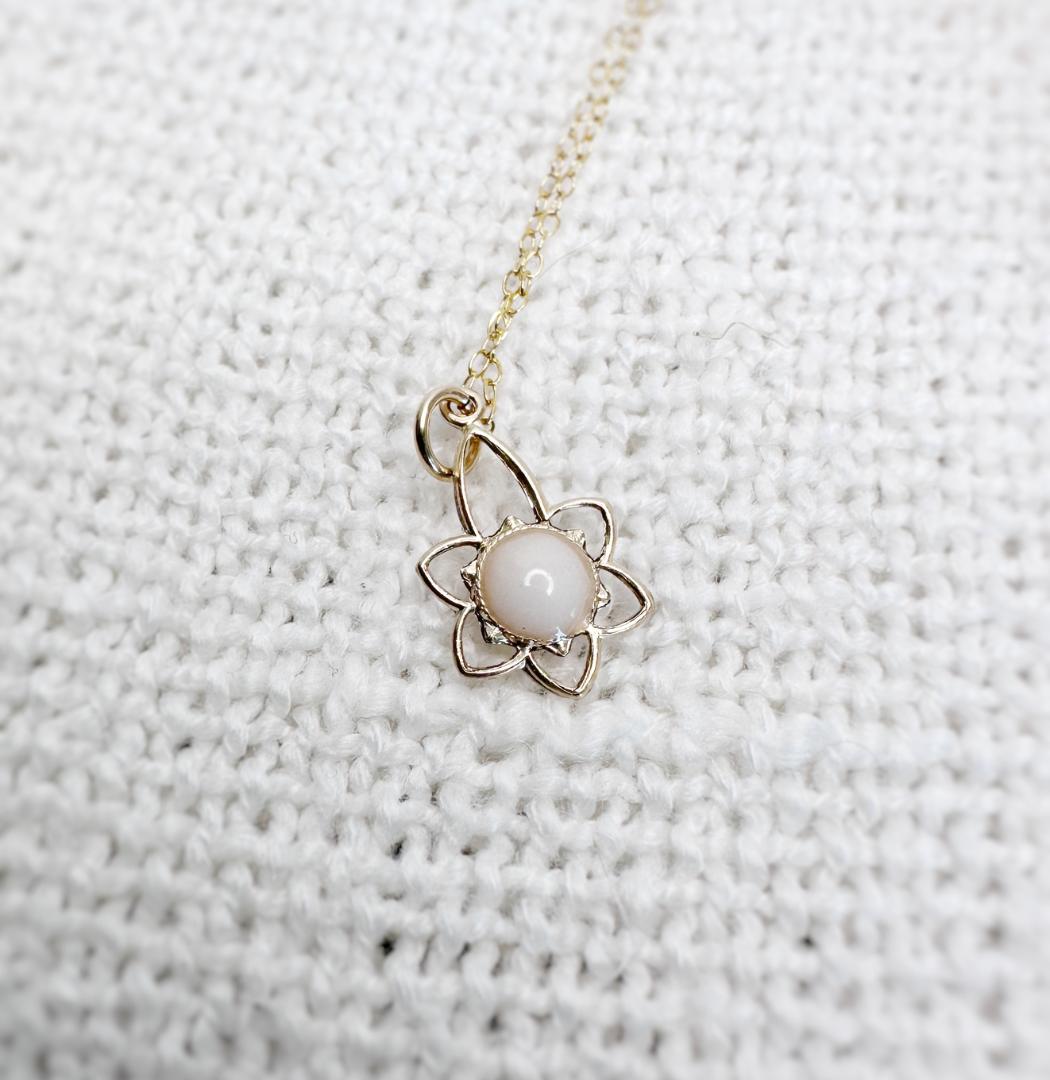 Lotus - Pendentif au lait maternel 6 pendentif lotus bijou souvenir au lait maternel 4