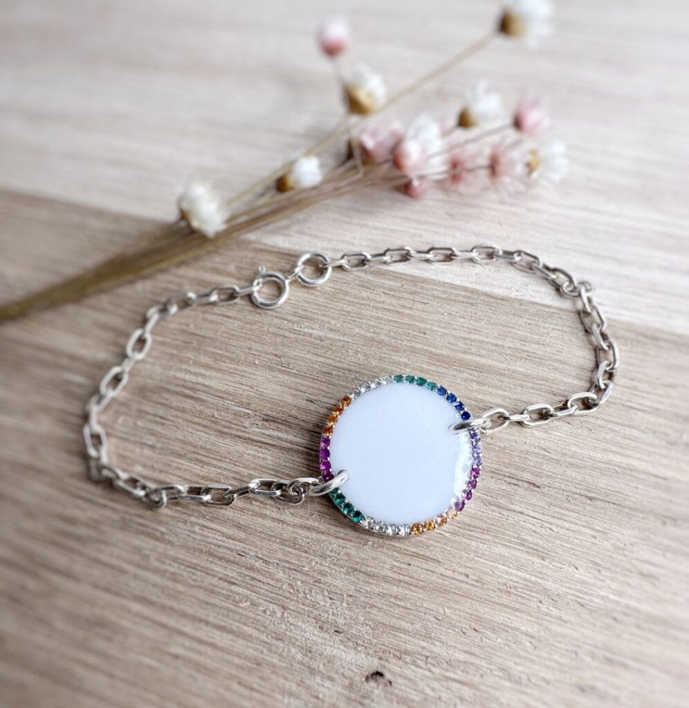 Lait maternel périmé ou oublié : offrez-lui une seconde vie. 5 Arc en cielbracelet 1
