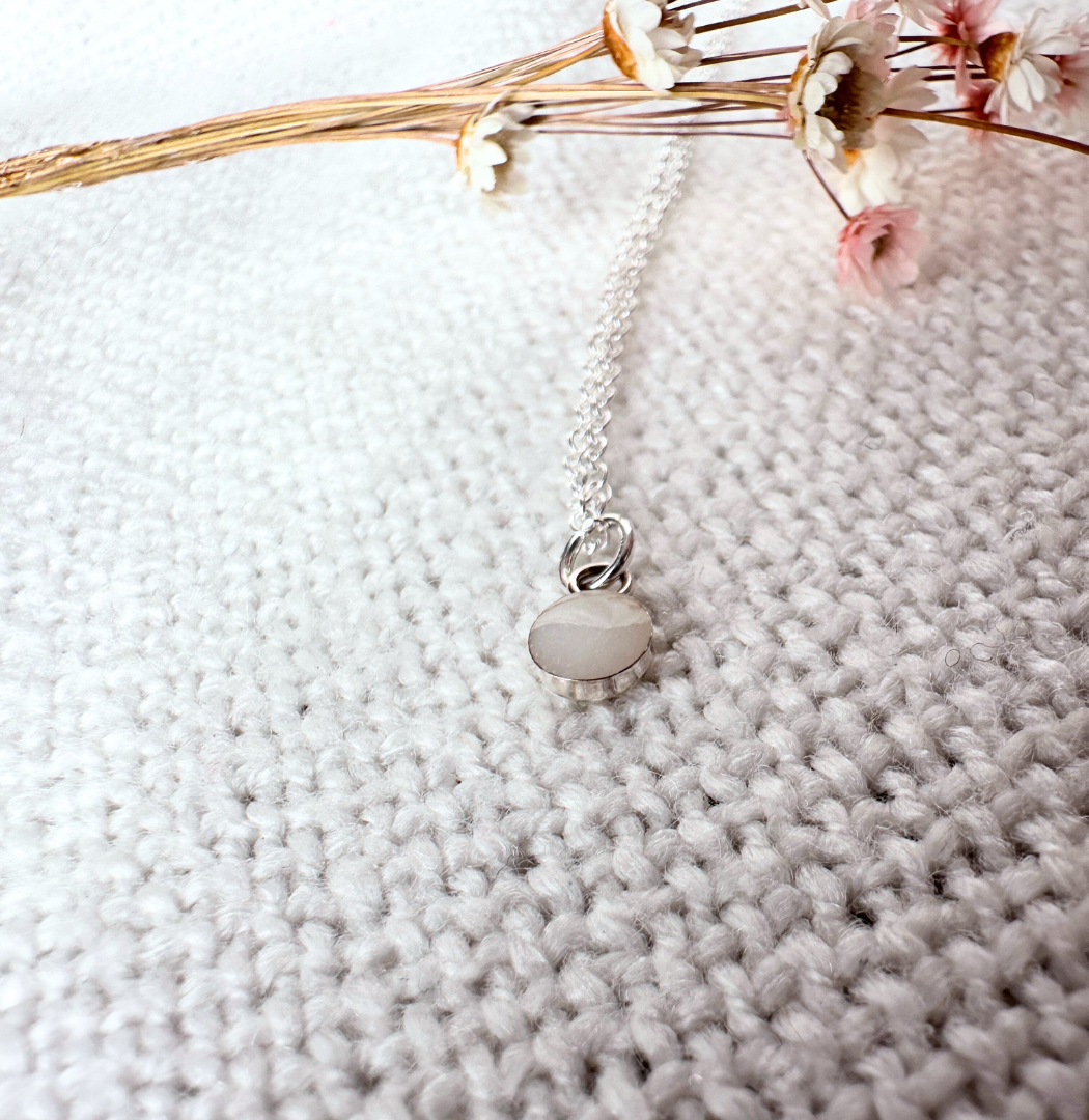 Mini élégant - Pendentif au lait maternel 4 mini élégant pendentif au lait maternel 2