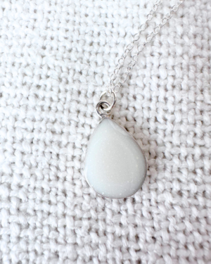 goutte élégante 1 pendentif au lait maternel