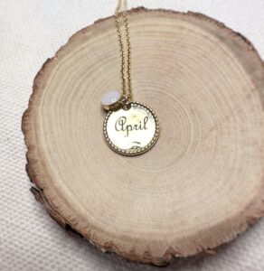 April, médaille au lait maternel1