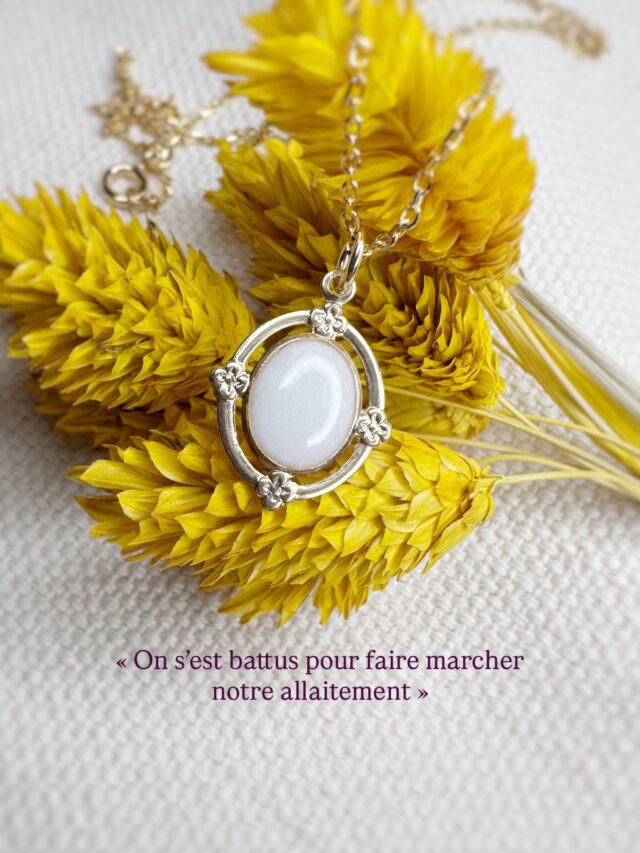 Une beauté ce bijou, il porte bien son nom 

Pour Marjolaine : « On s’est battus mon petit bébé et moi, pour que cet allaitement marche, avec des débuts si compliqués. Ce bijou est pour célébrer notre réussite malgré des hauts et des bas »

Portez vos souvenirs près du coeur 💕
___________________________________

Modèles déposés ®️

Hello, moi c’est Mélane et je transforme tes souvenirs en bijou et broderies

🤍Bijoux contenant ton lait maternel pour un beau souvenir de ton allaitement, fleurs séchées de bouquet de mariée, sable, cendres, terre, cordon ombilical… les possibilités sont infinies ! Créons ensemble ton bijou souvenir, lien en bio ! 

💜 Broderies souvenirs avec les vêtements de bébé, de personnes qui nous ont quittées, des sweats à porter et reporter pour afficher fièrement son histoire de vie, lien en bio ! 

[ allaitement - Parentalité - maternité - motherhood - tétées - lait maternel - bijoux - souvenirs - bébé - enfant - toddler - newborn - nourrisson - infant - bijou au lait maternel - mode bébé- vêtements souvenirs - bébé 2026 ]

#allaitement #bébé2024  #parentalité #futuremaman 
#bébéenroute